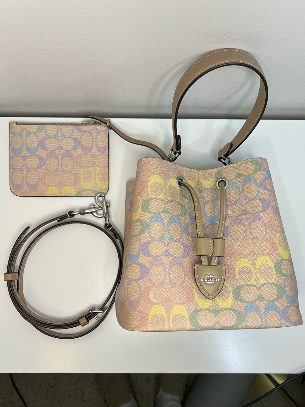 NWOT Coach Rowan Bucket Bag In Rainbow Signature Canvas CDA92
